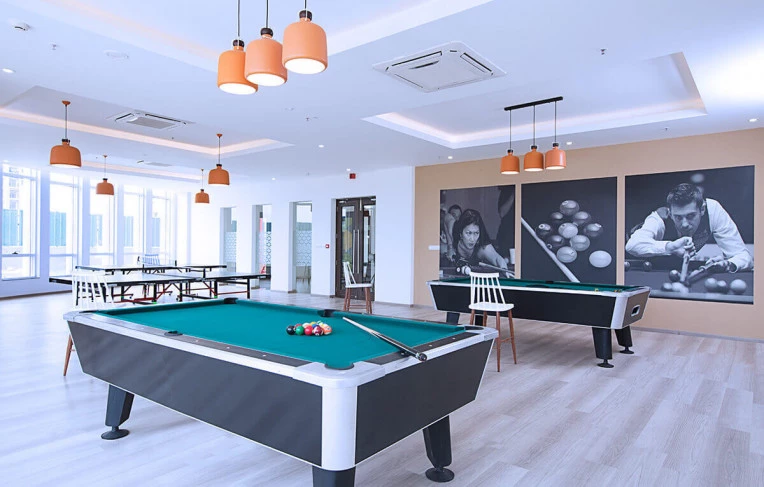Pool table deck