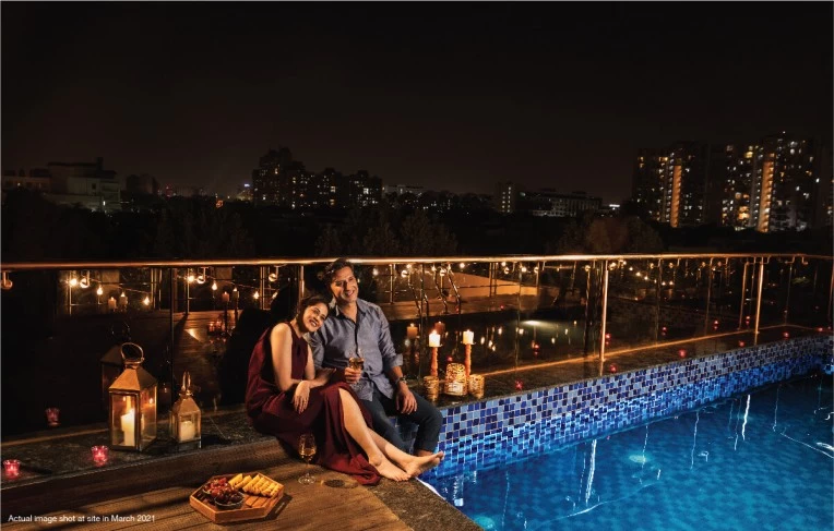 PRIVATE POOL