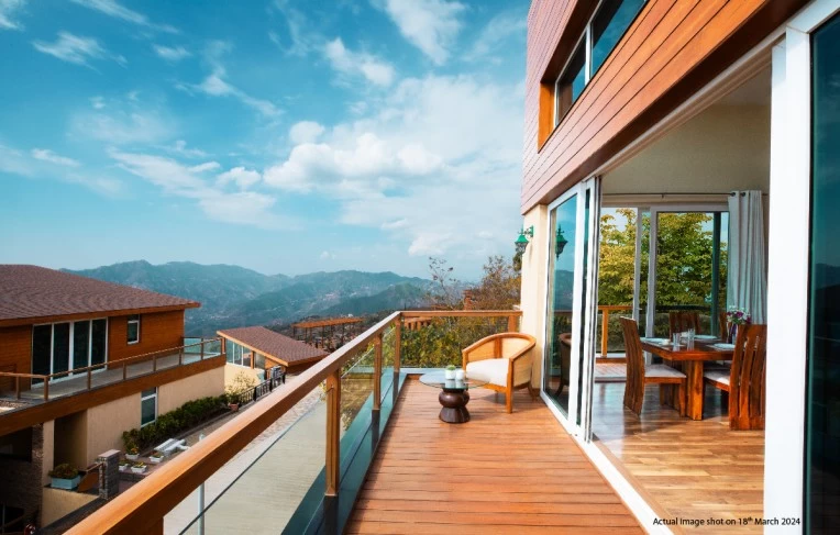 Private Deck